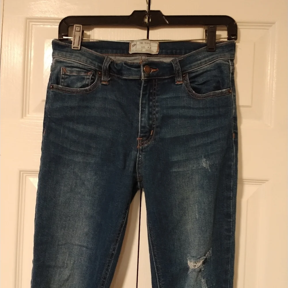 Free People Great Heights Cropped Jeans Size 27